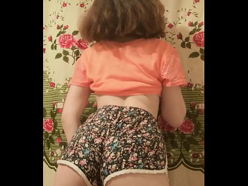 ❤️ La joven sexy hace un striptease grabando sus calzoncillos en la cámara ️❌ Video de sexo en es.moresexmovies.ru ❌️